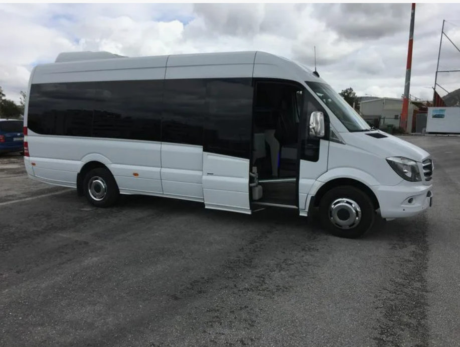 Автомобиль 2008 Nissan Elgrand, поездка Архипо-Осиповка — Бетта